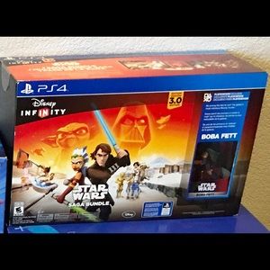 Ps4 star wars saga game with action figurines